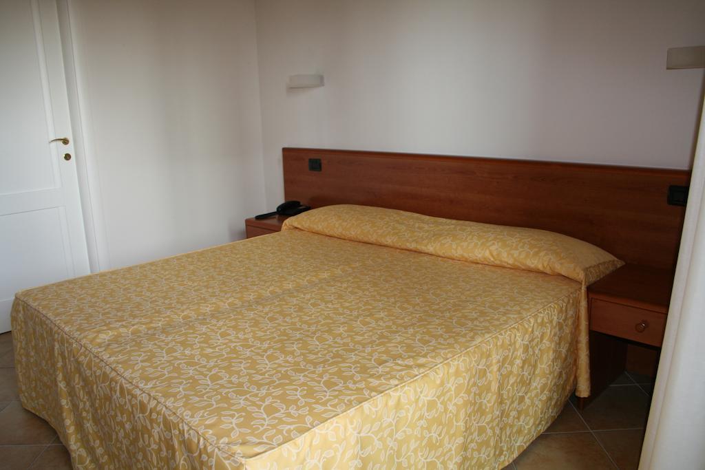 Bed And Breakfast Perla Del Sole Arenella  Kamer foto